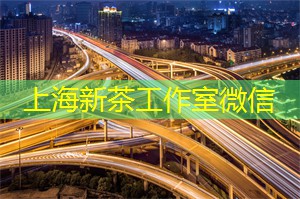 在黄浦江感受夜游的舒心与愉悦